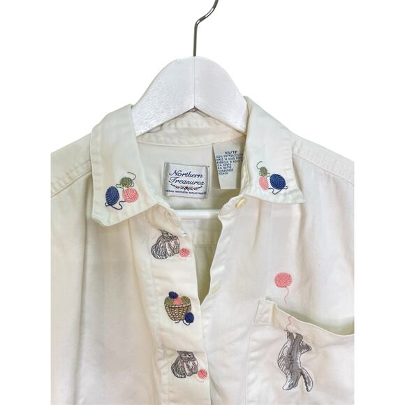 Vintage Northern Treasures 90s Size XS Embroidered Cats & Yarn Button Down Shirt - Picture 2 of 7